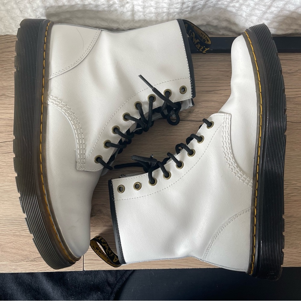 Dr Martens Zavala White Combat Boot